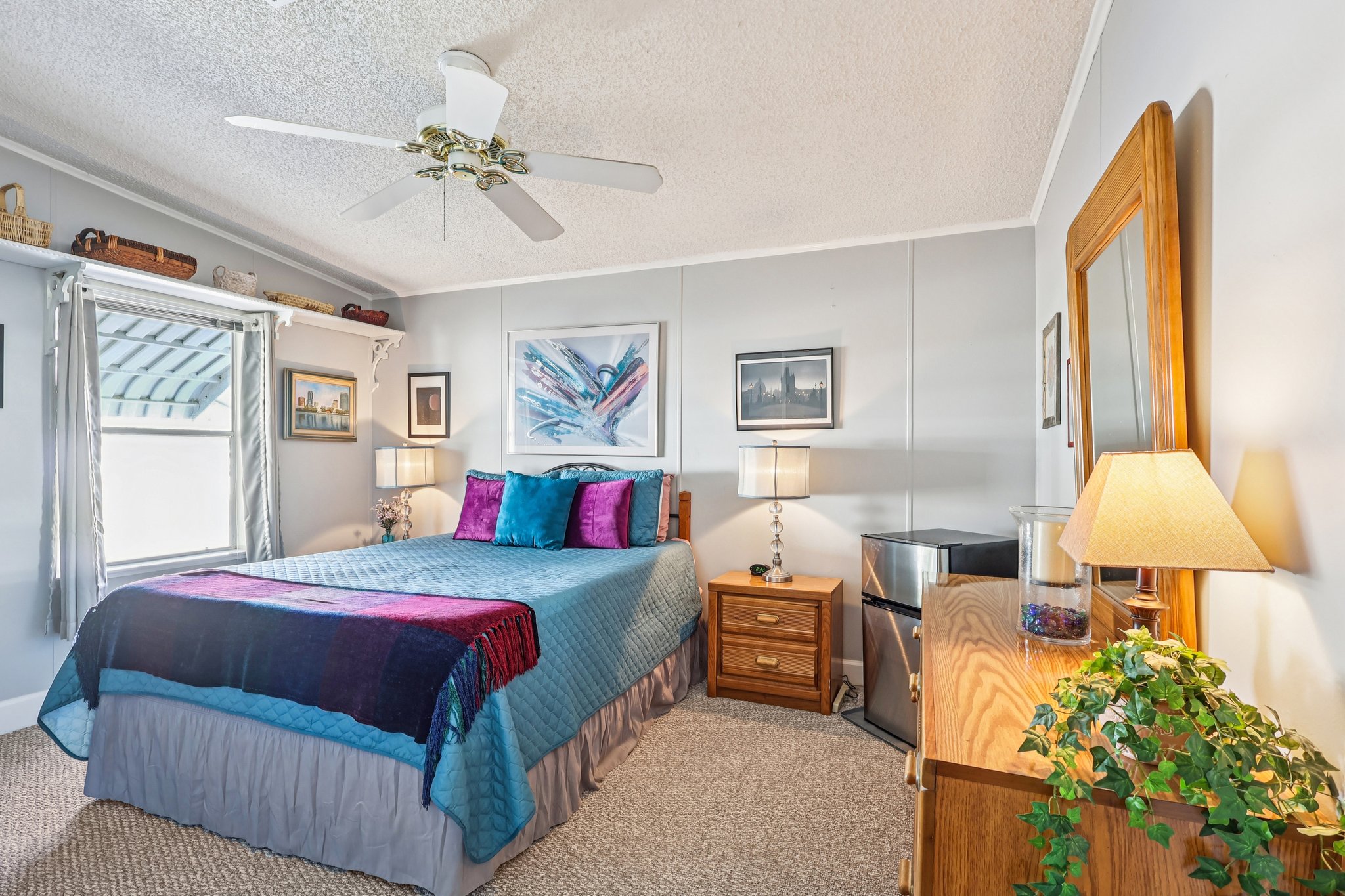 Florence Blvd-S1001-025.jpg