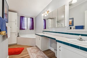 Florence Blvd-S1001-022.jpg