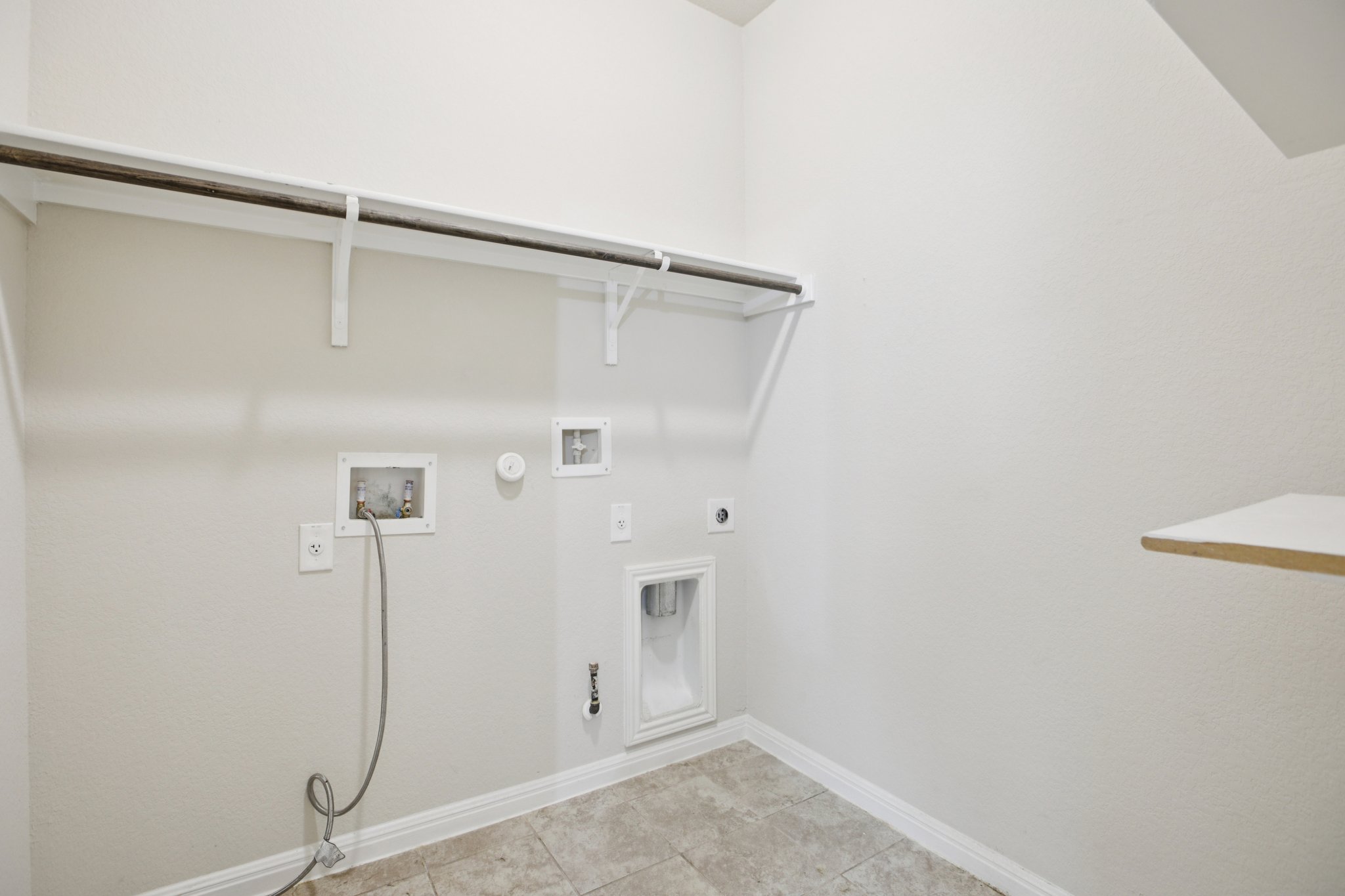 Mayney Ln-S0601-018.jpg