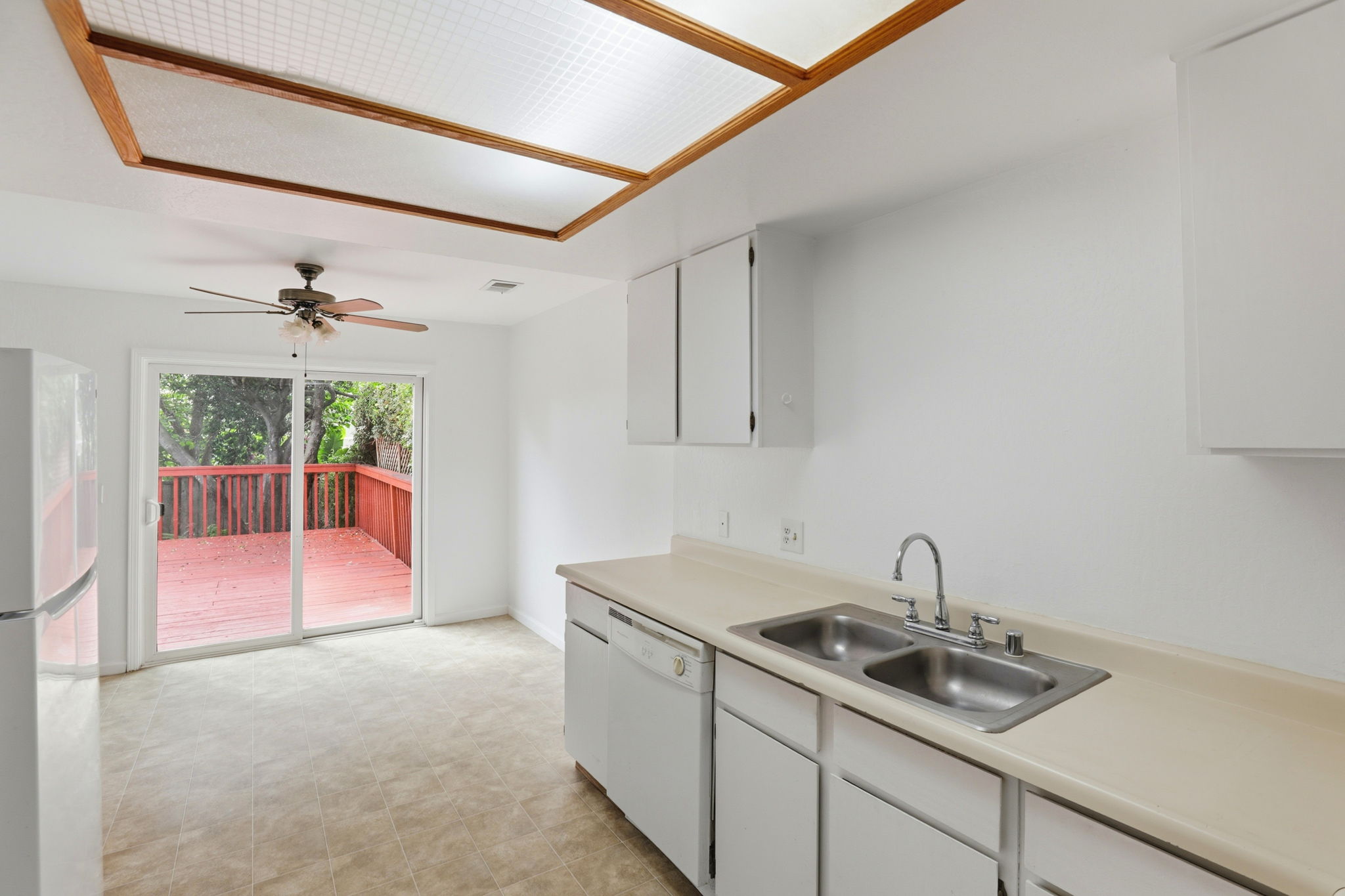 011_f8_176 Montebello Dr