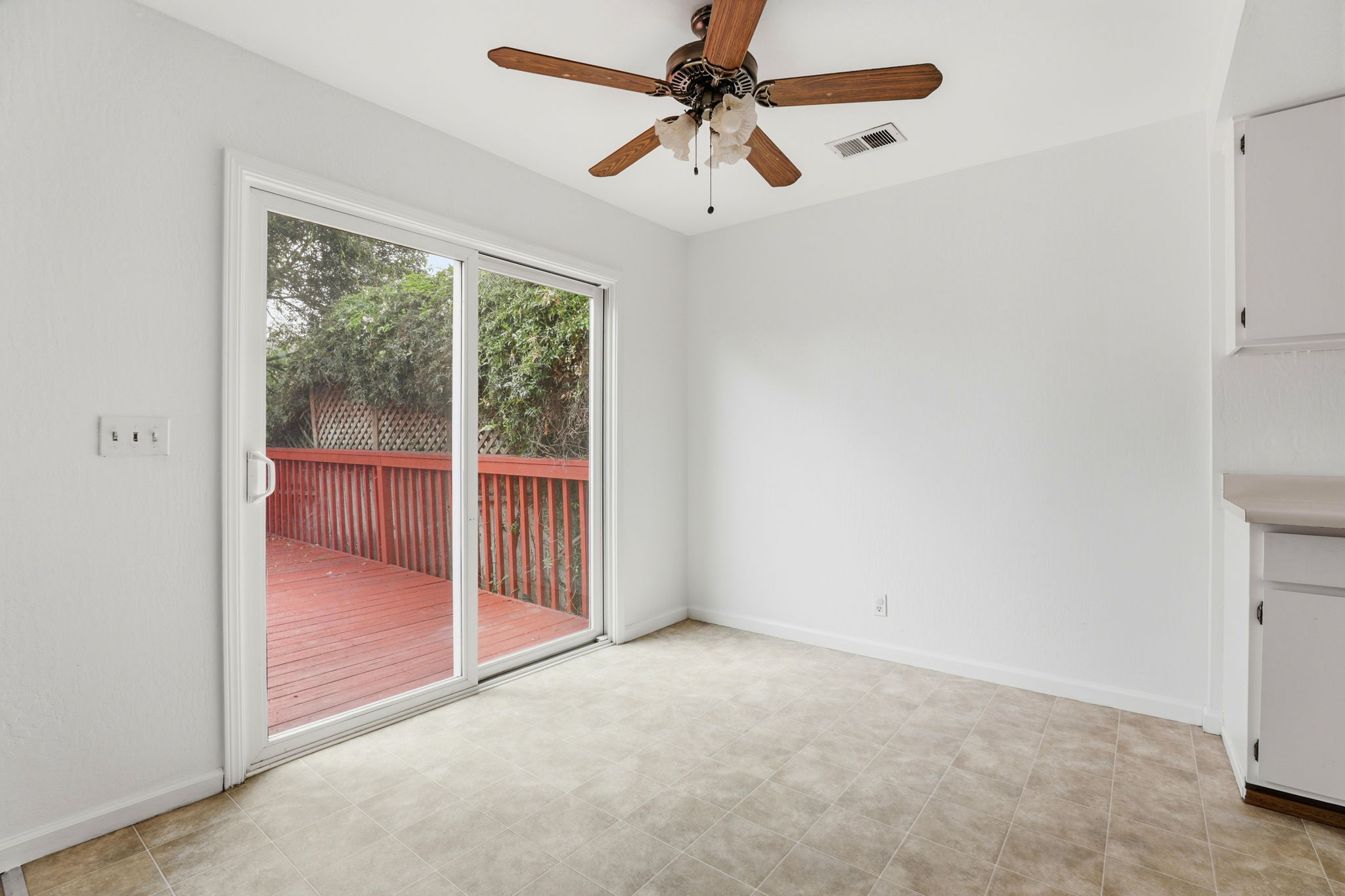 014_f8_176 Montebello Dr