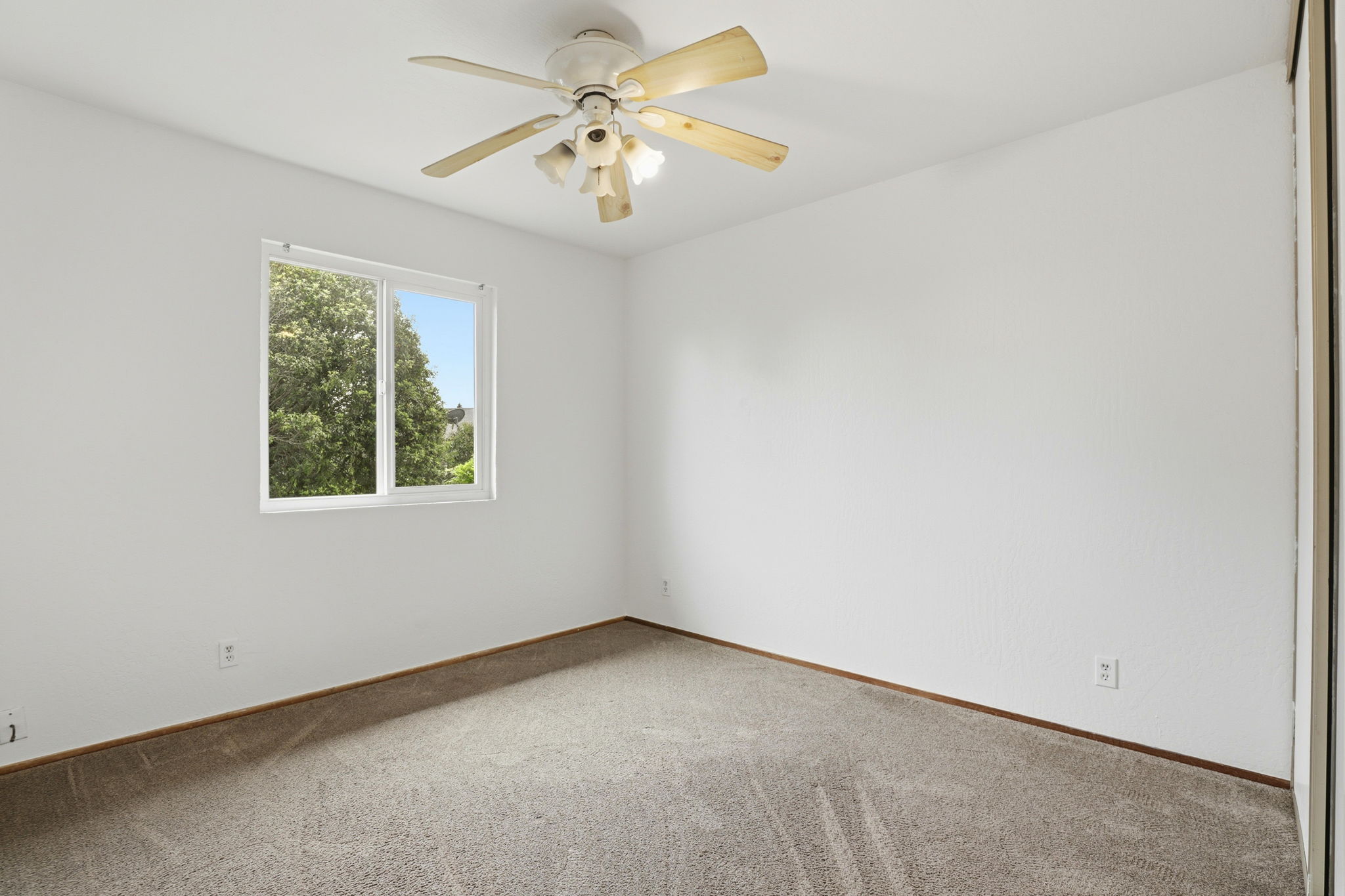 018_f8_176 Montebello Dr