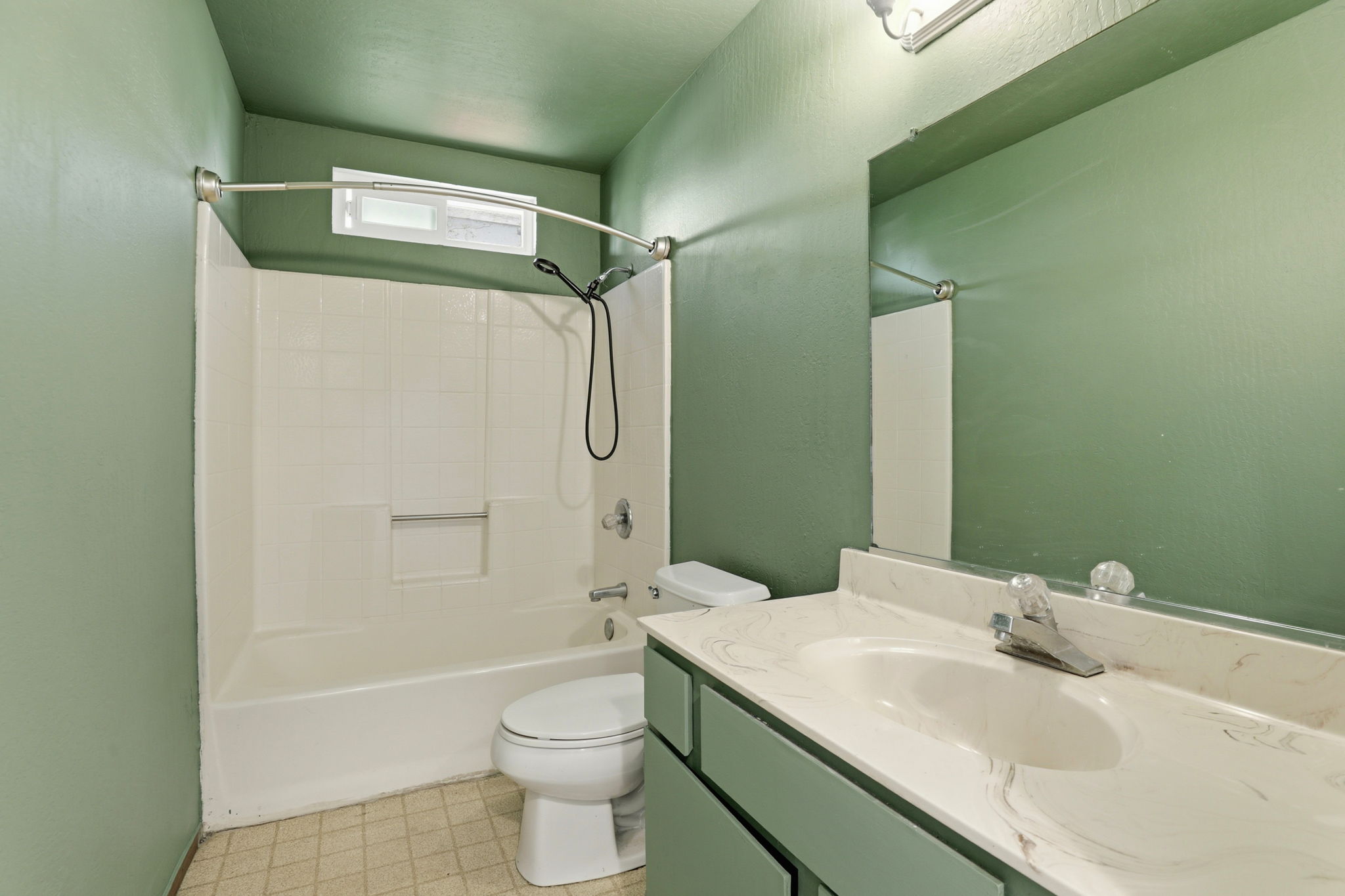 027_f8_176 Montebello Dr