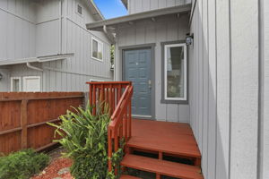 005_f8_176 Montebello Dr