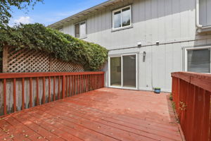 032_f8_176 Montebello Dr