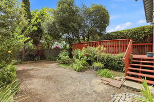 033_f8_176 Montebello Dr