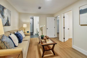 012_176 N 24th St  San