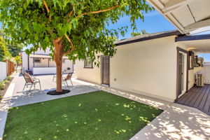 048_176 N 24th St  San