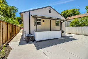 051_176 N 24th St  San