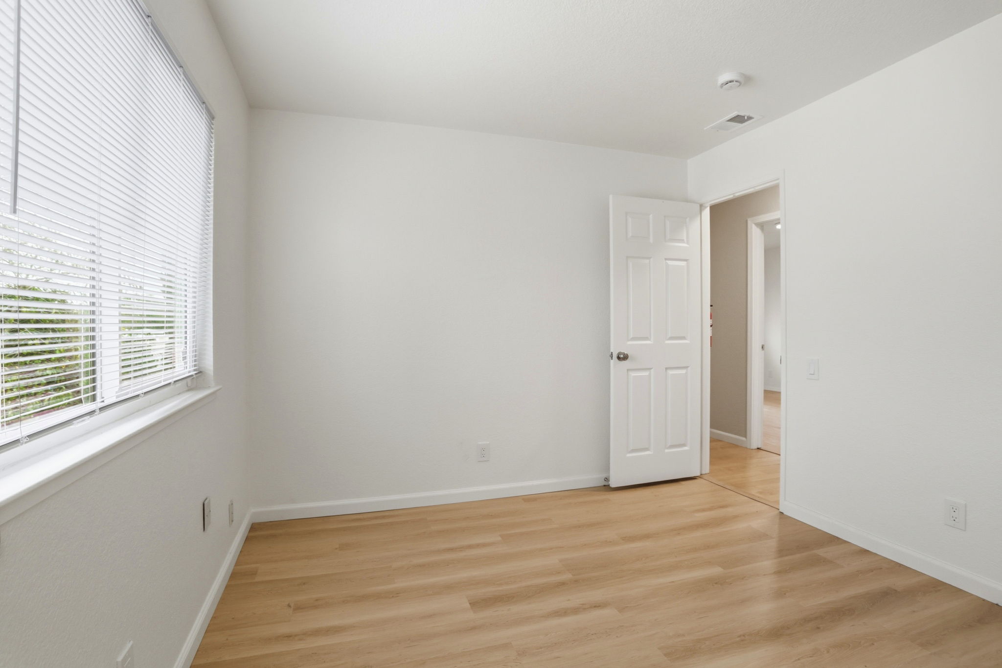 018_f8_1762 Duffy Way