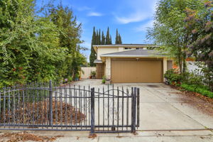 001_f8_1762 Duffy Way