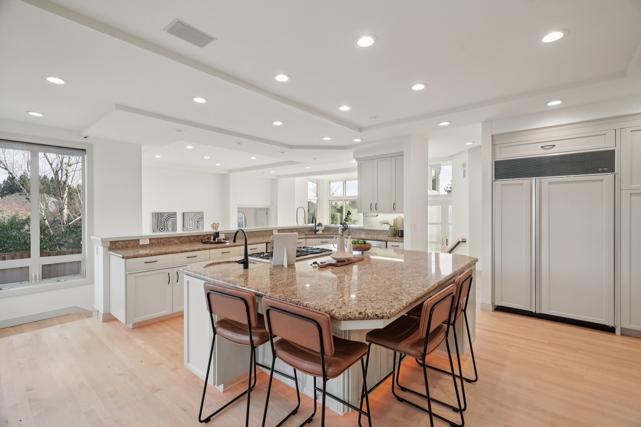 Brookhurst Dr-L2301-016.jpg