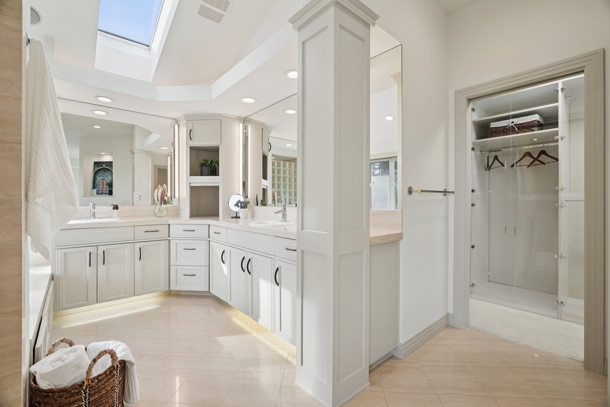 Brookhurst Dr-L2301-029.jpg