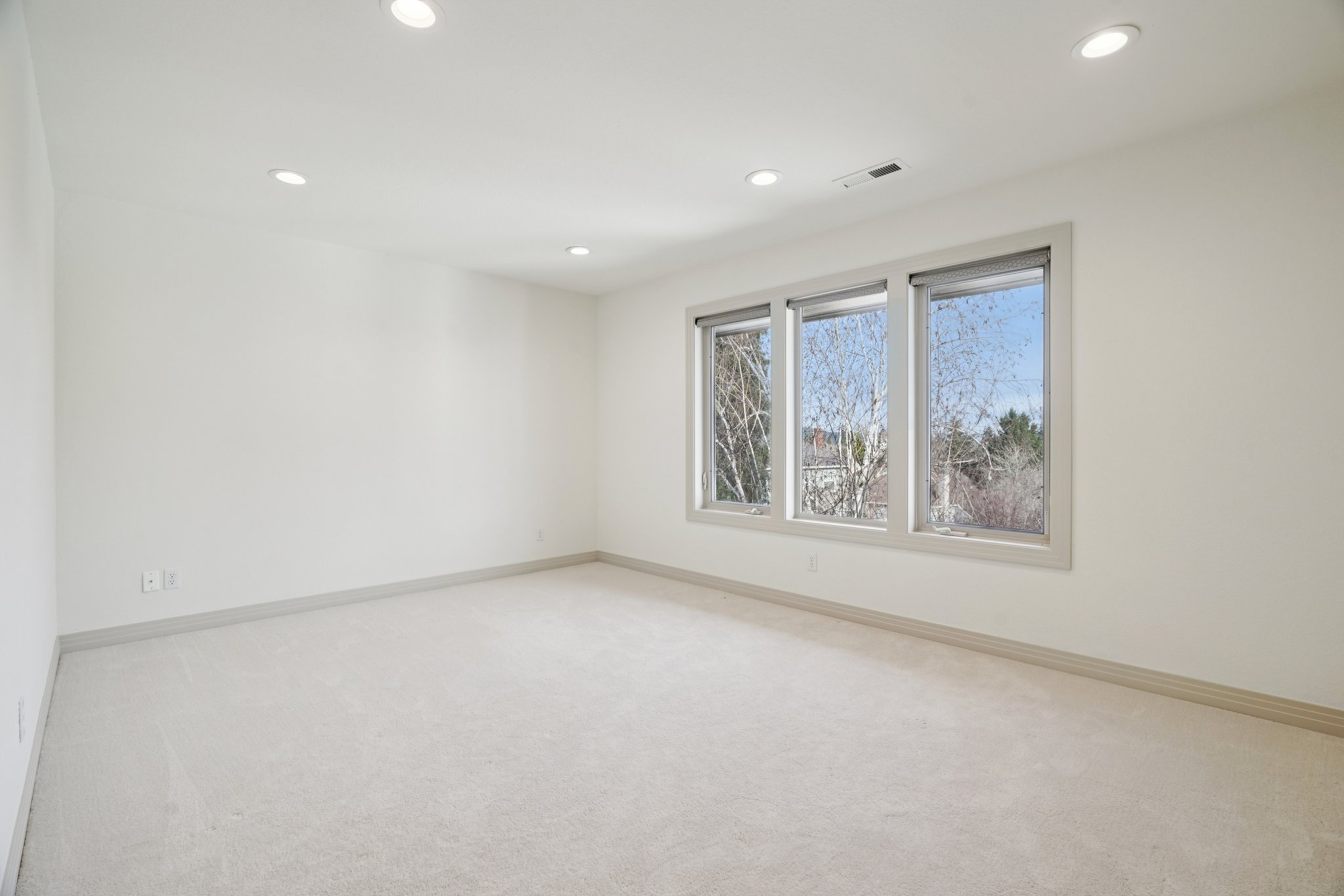 Brookhurst Dr-L2301-044.jpg