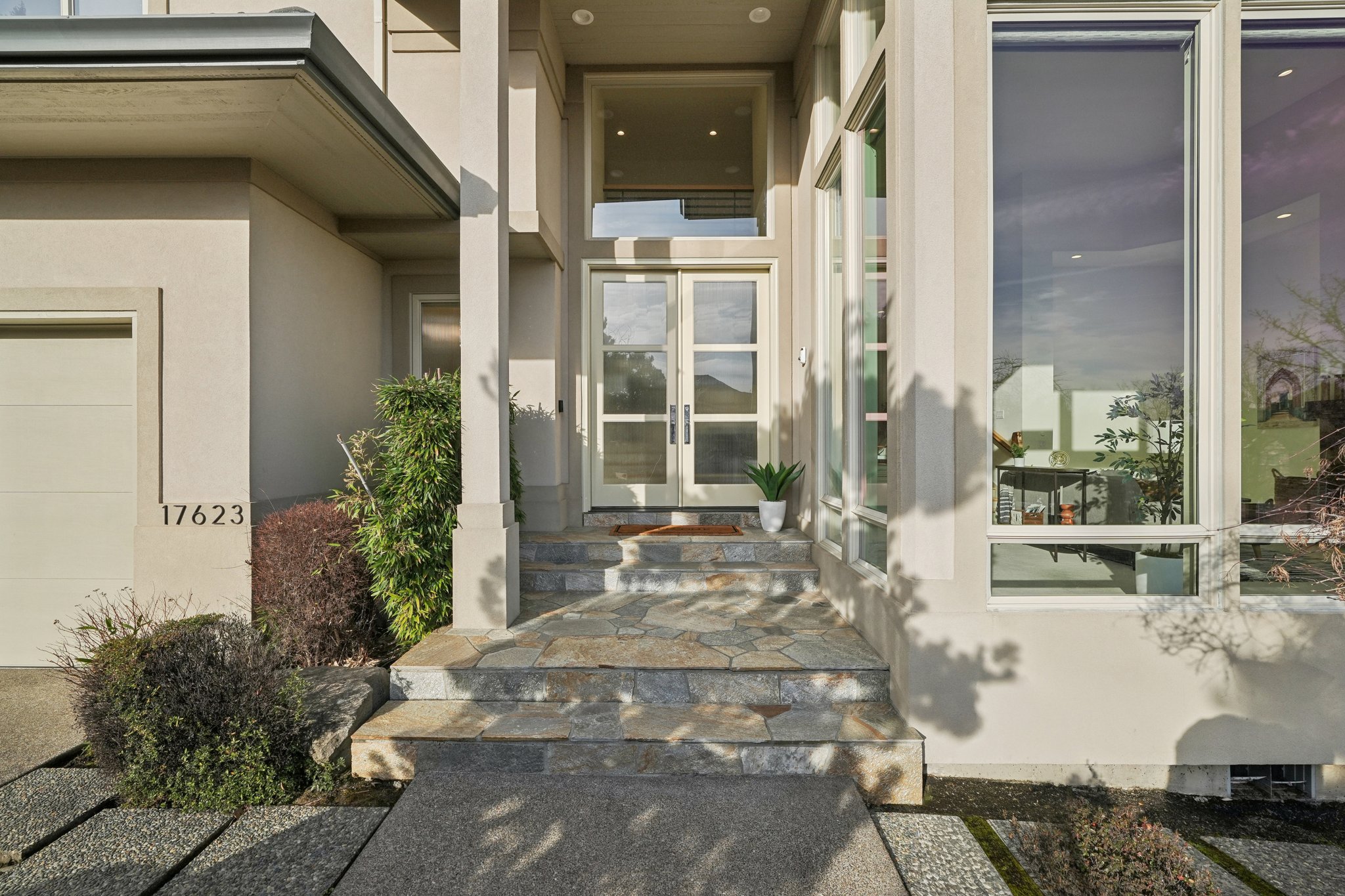 Brookhurst Dr-L2301-058.jpg