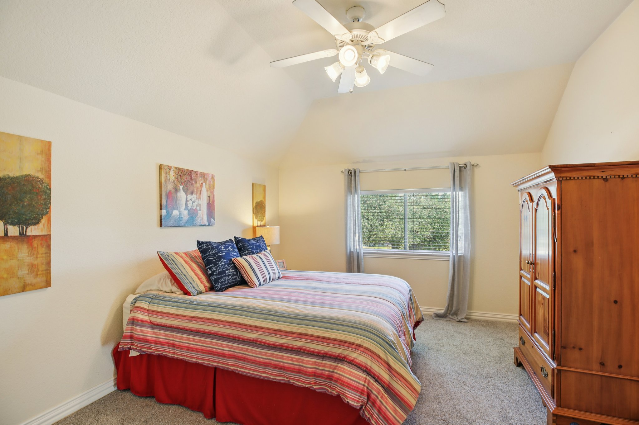 Edengrove Dr-S2810-028.jpg