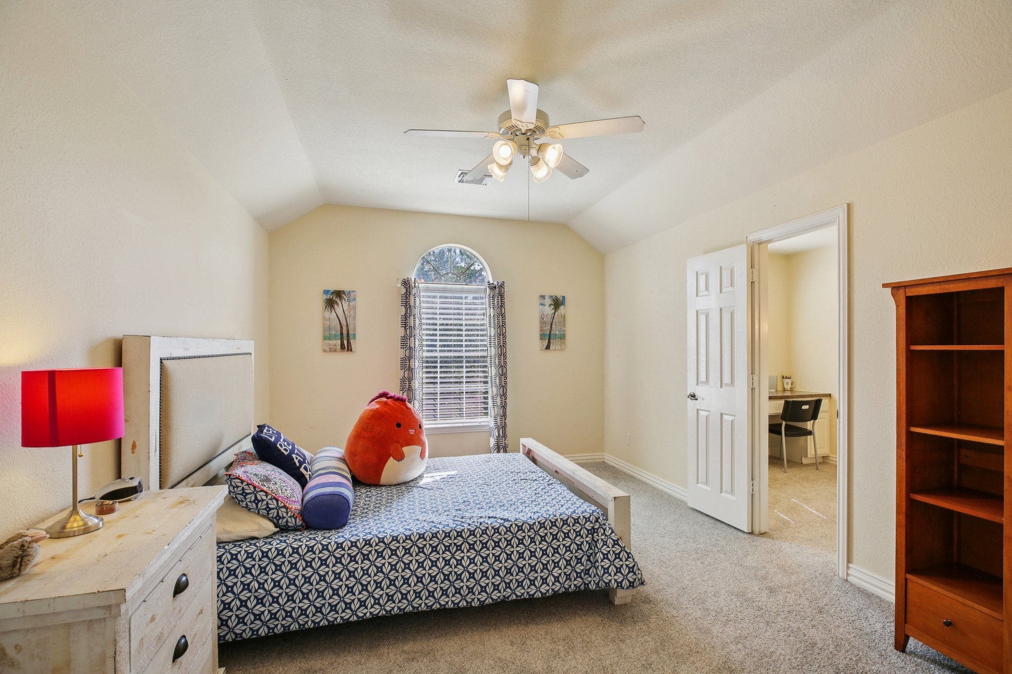 Edengrove Dr-S2810-030.jpg