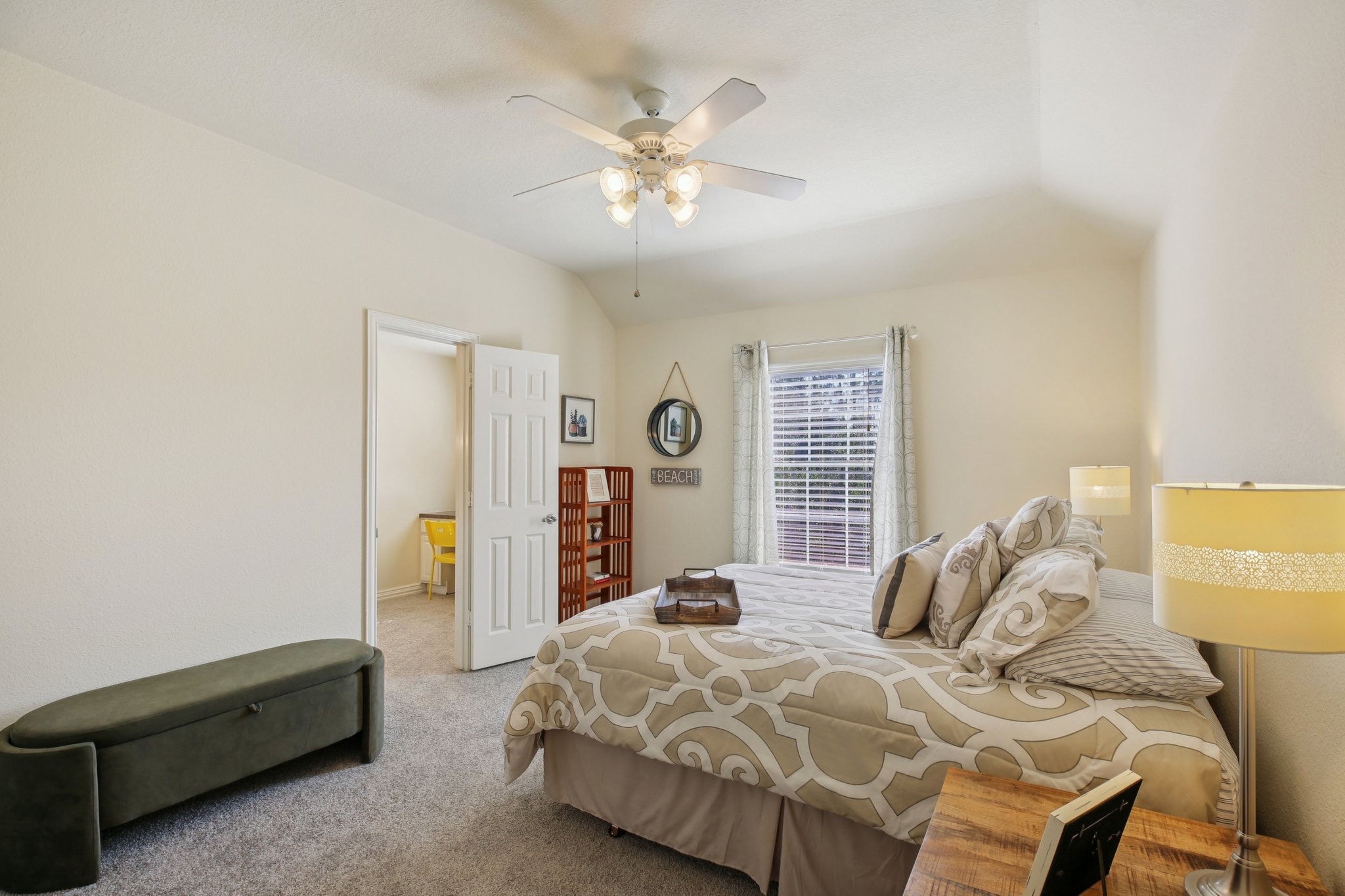 Edengrove Dr-S2810-031.jpg