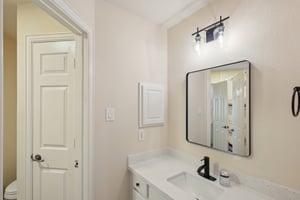 Edengrove Dr-S2810-024.jpg