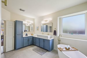 Edengrove Dr-S2810-037.jpg