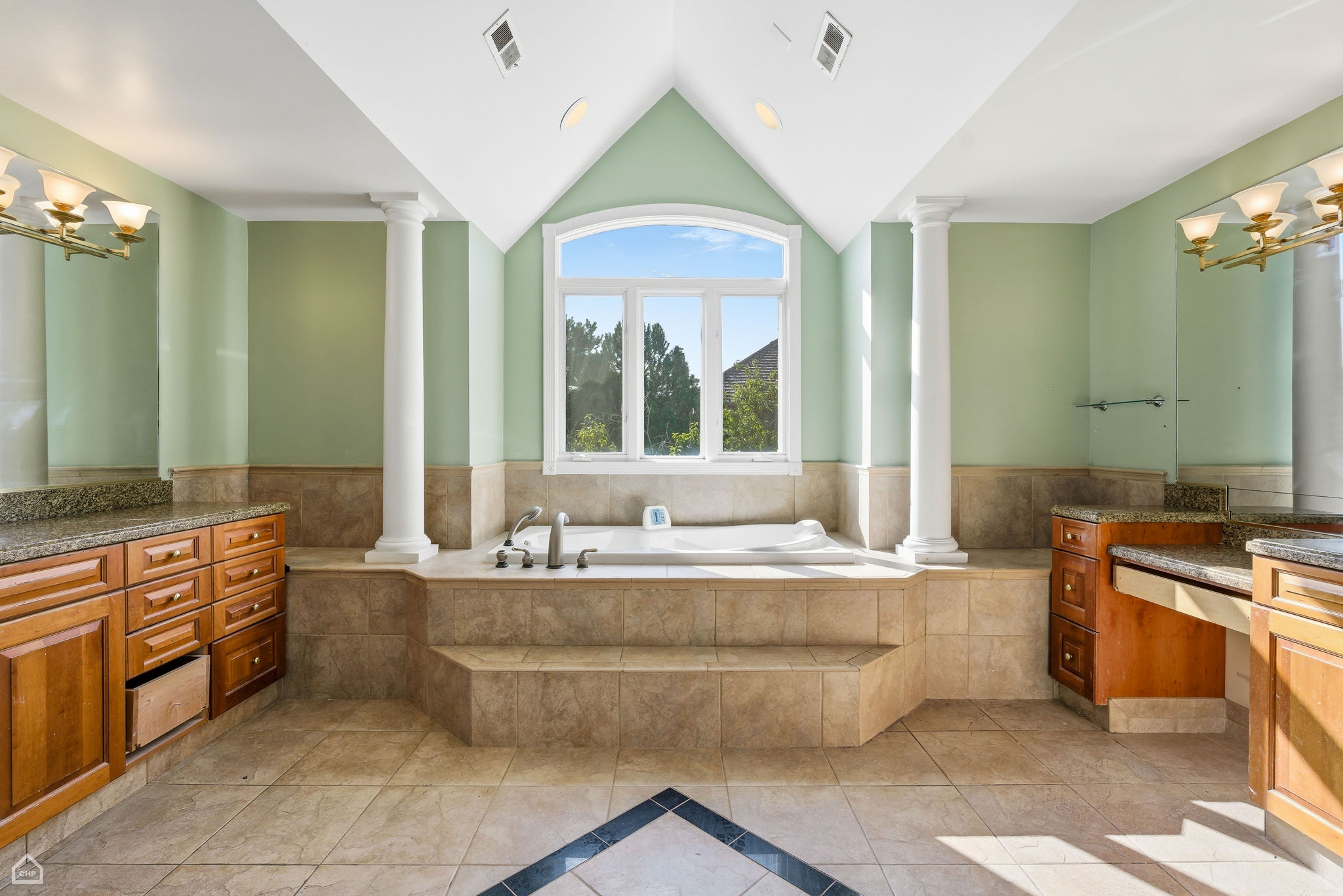 1763 Rfd Country Club Dr - Matt Melull_CHP2025_046