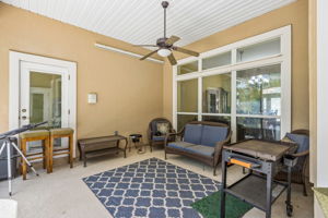 Screened-in Porch
