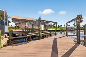 Dock 1 of 2