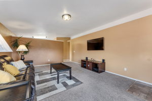 17635 Georgetown Ct, Reno, NV 89508, USA Photo 6