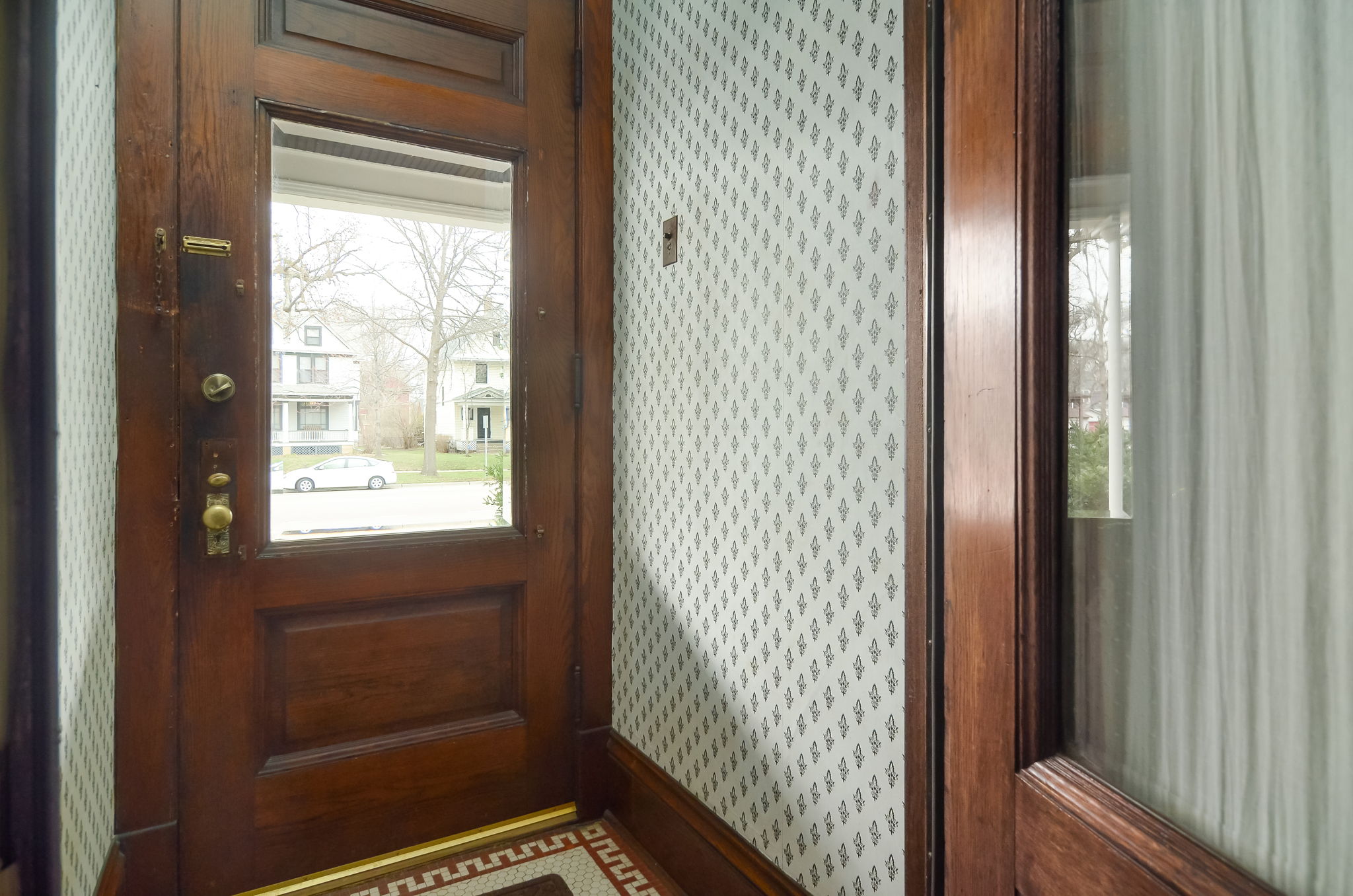 1764 Marshall Ave, St Paul, MN 55104, USA Photo 4