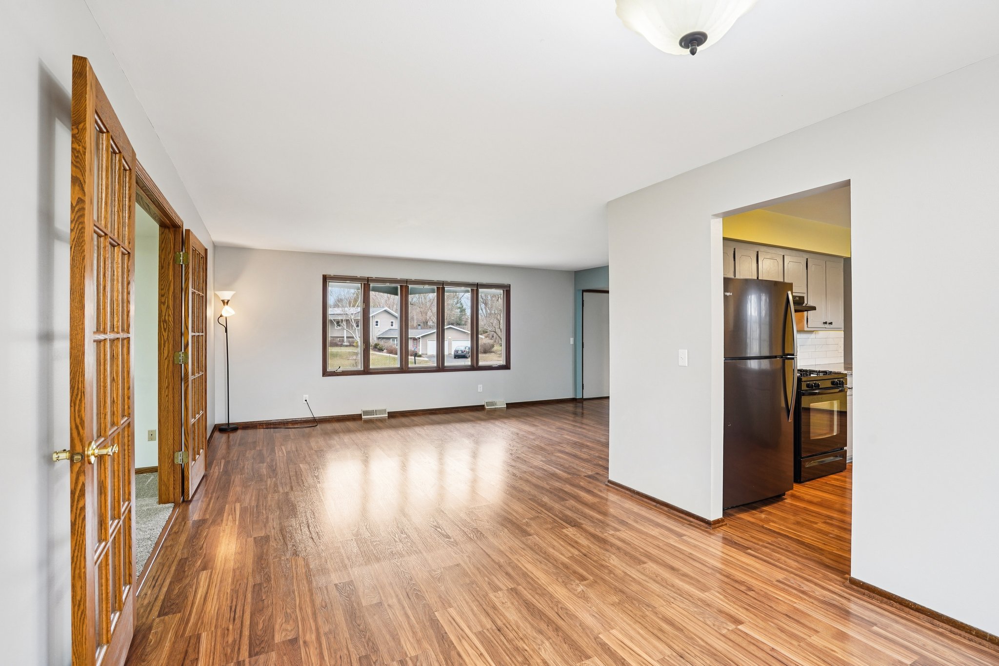 Oakview Dr-S1802-012.jpg