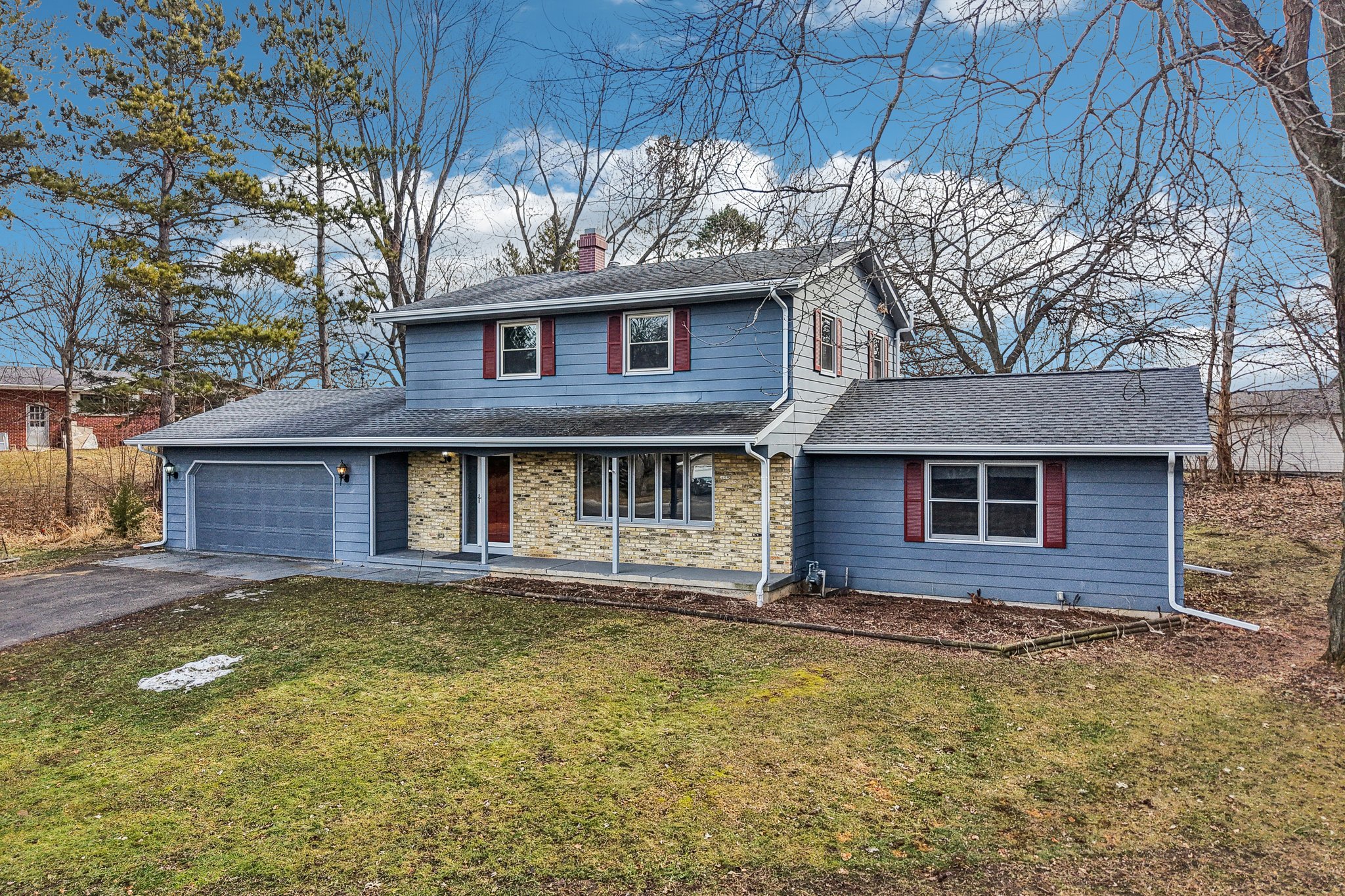 Oakview Dr-S1802-051.jpg