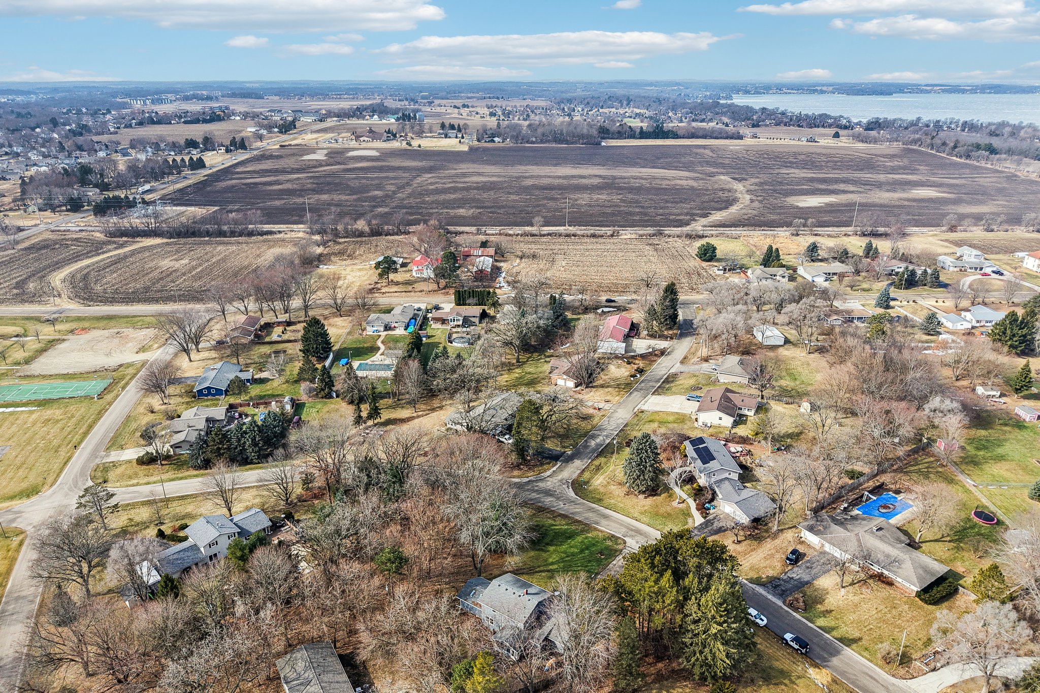 Oakview Dr-S1802-062.jpg