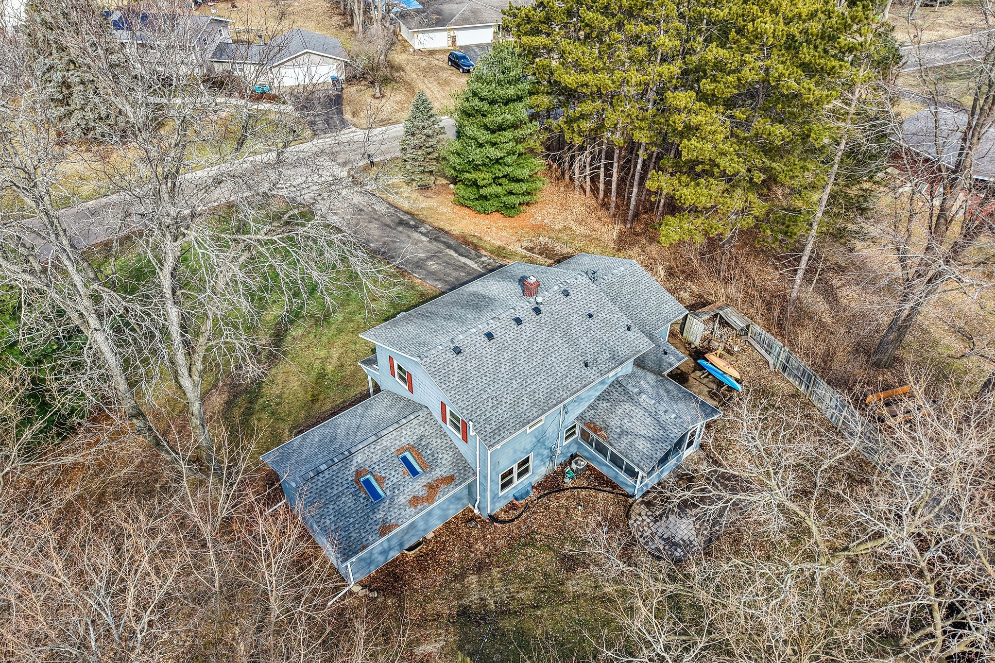 Oakview Dr-S1802-067.jpg