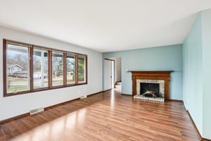 Oakview Dr-S1802-007.jpg