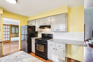 Oakview Dr-S1802-017.jpg