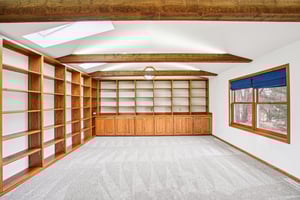 Oakview Dr-S1802-021.jpg