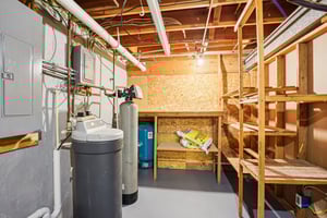 Oakview Dr-S1802-041.jpg