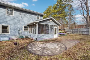 Oakview Dr-S1802-047.jpg