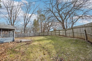 Oakview Dr-S1802-048.jpg