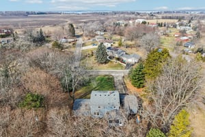 Oakview Dr-S1802-058.jpg