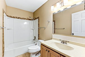  Photo 48