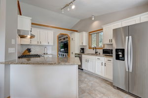 Weaver Lake Dr-019