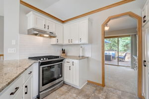 Weaver Lake Dr-020