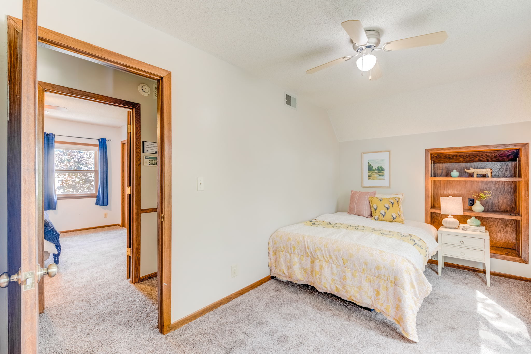 08 Bedroom