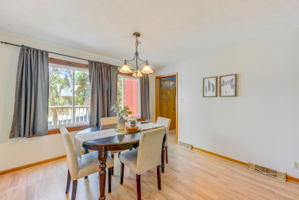 06 Dining Room
