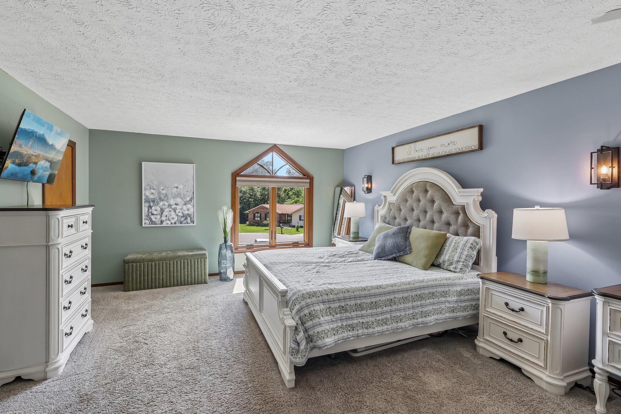Lois Way-S0907-032.jpg