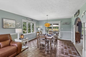 Lois Way-S0907-017.jpg