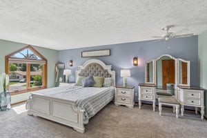 Lois Way-S0907-034.jpg