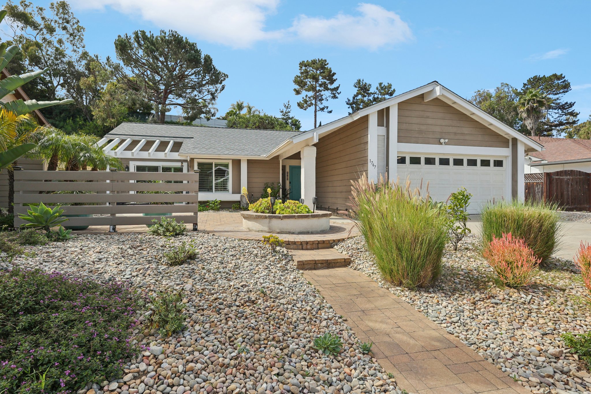 Woodbine Pl-S0203-003.jpg