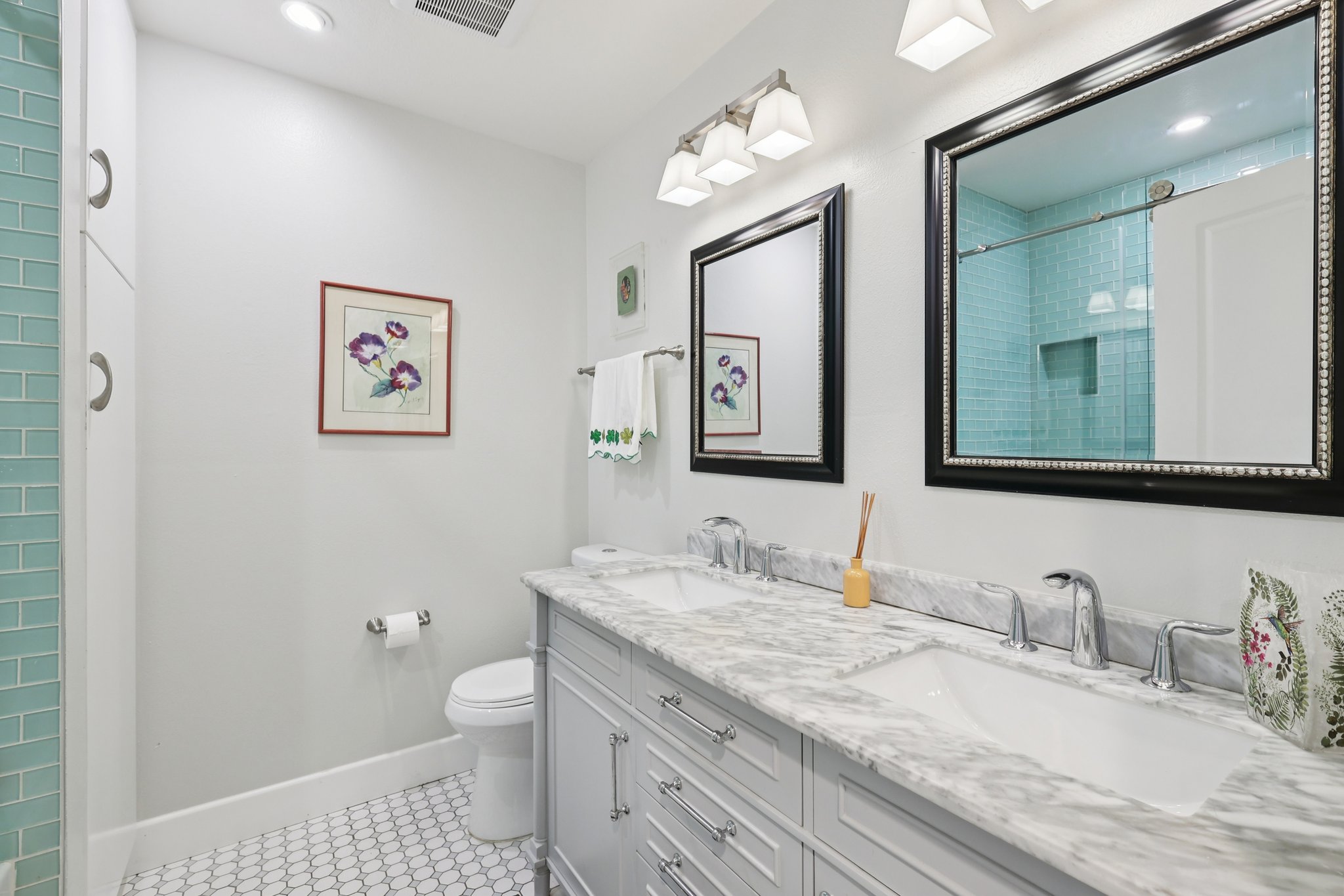 Woodbine Pl-S0203-022.jpg